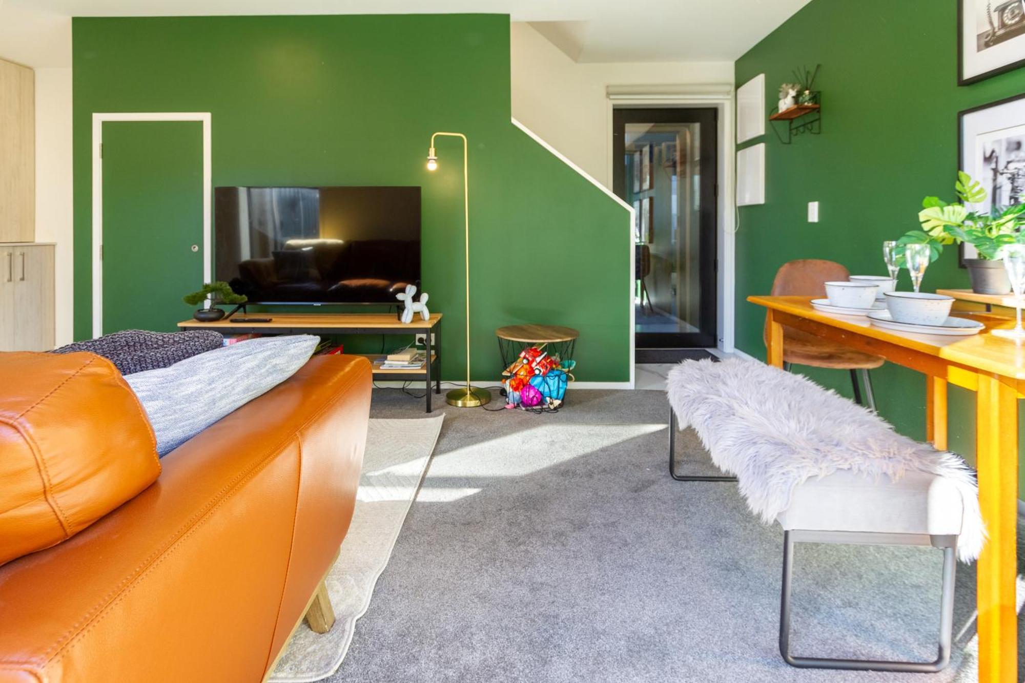 Gorgeous In Green - 2 Bed Central Oasis W/King Bed Κράισττσερτς Εξωτερικό φωτογραφία