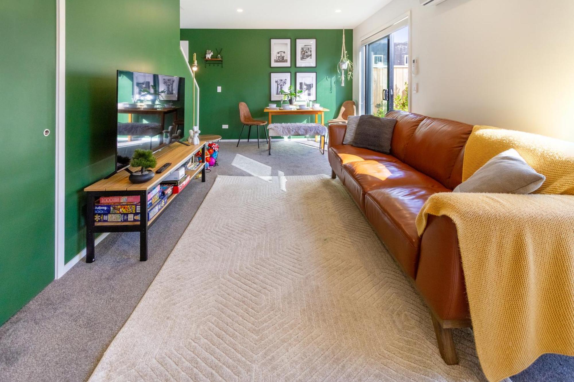 Gorgeous In Green - 2 Bed Central Oasis W/King Bed Κράισττσερτς Εξωτερικό φωτογραφία